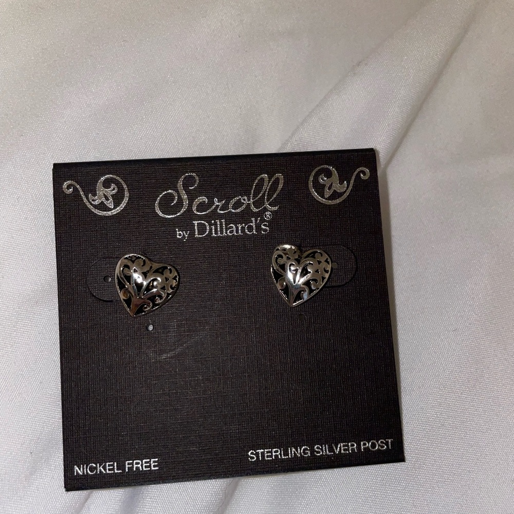 Dillards Heart earrings